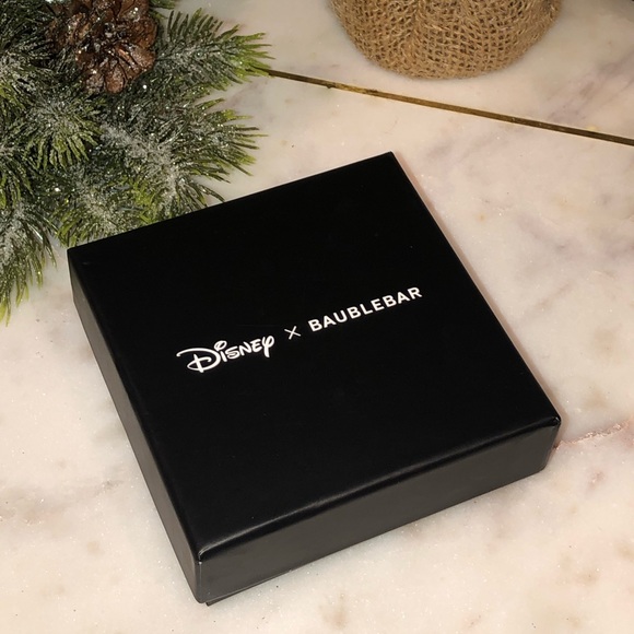 ✨NWT✨ Disney Baublebar Dancing Minnie Mouse Heart Sparkle Earrings - Picture 6 of 11